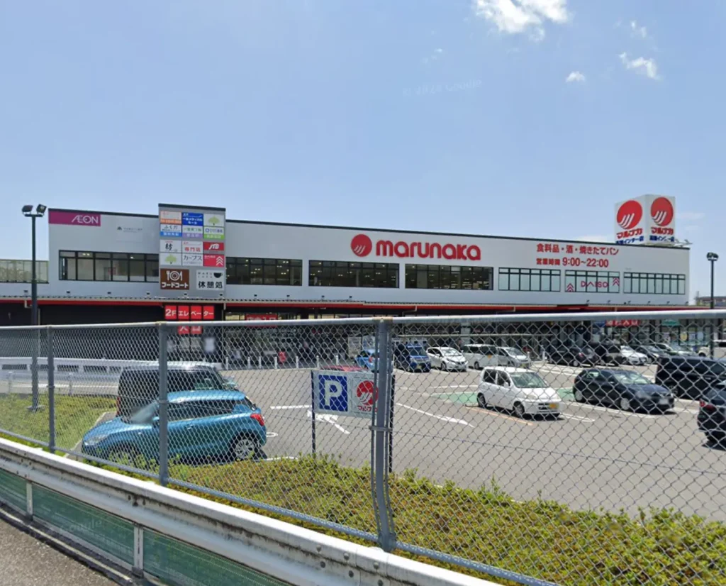 LAVA（ラバ）高知インター店の外観